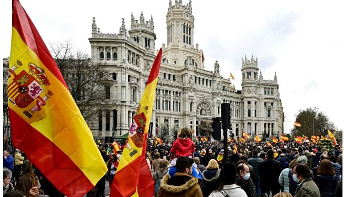 Thousands Protest Over Cost of Food, Fuel , Electricity in Spain 